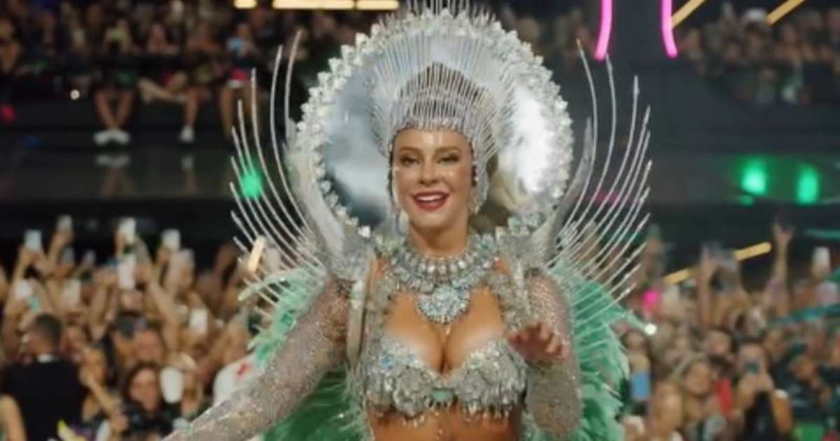 Paolla Oliveira se despede da Grande Rio após último desfile: 'A ficha está caindo'