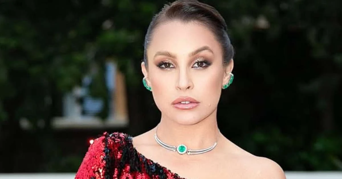 Exagerou? Look de Carla Diaz em Festival de Cannes dá o que falar: 'Gente...'