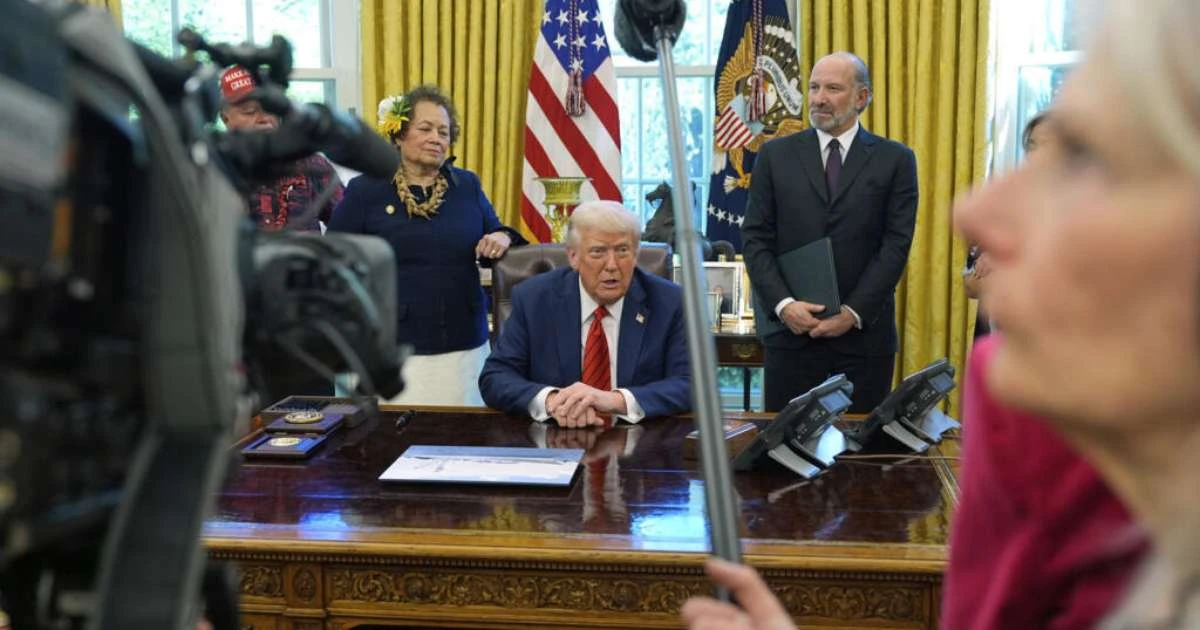 Justiça dos EUA ameaça governo Trump de processo por 