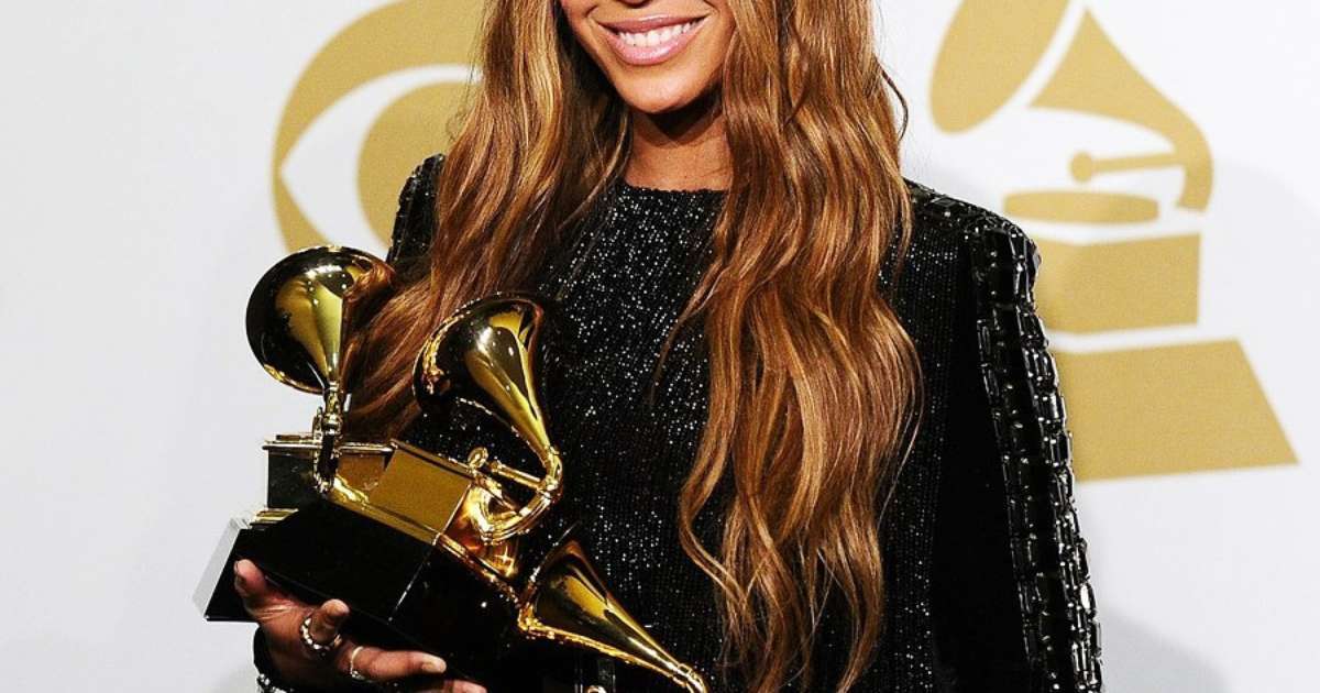 Grammy 2025 acontece neste domingo com expectativas para Beyoncé, Taylor Swift, Anitta e Milton Nascimento