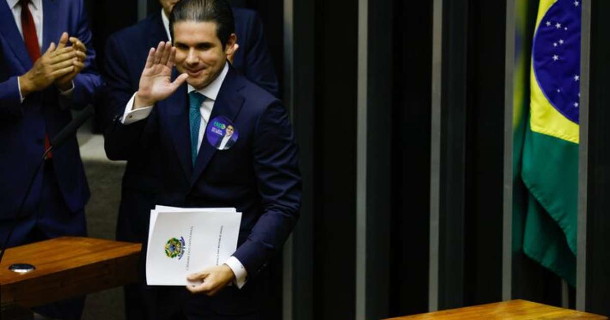 Motta muda perfil nas redes e se apresenta como conciliador de esquerda e direita