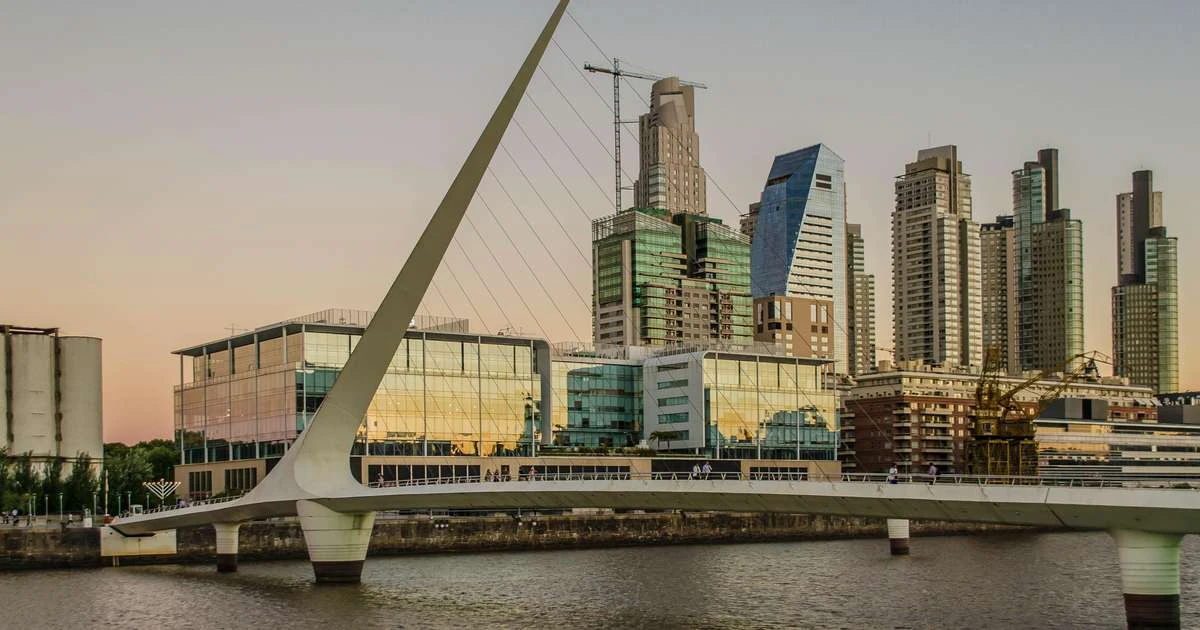 eComex leva gestão de comex em nuvem e IA à Argentina