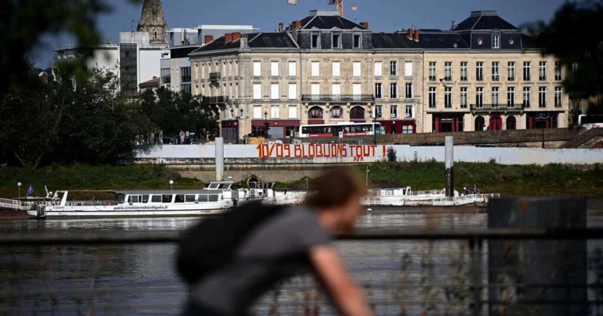 'Vamos bloquear tudo': o que esperar do movimento que promete paralisar a França neste 10 de setembro