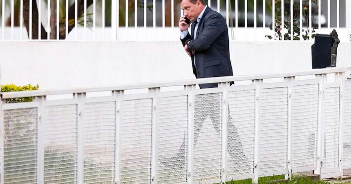 Mauro Cid enviou áudios a familiares dizendo que, se PT vencesse em 2022, ele seria preso, revela coluna