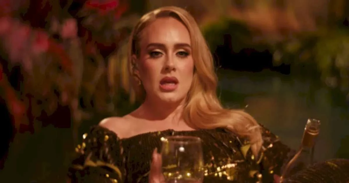 Adele volta aos estúdios após 5 anos e prepara inéditas