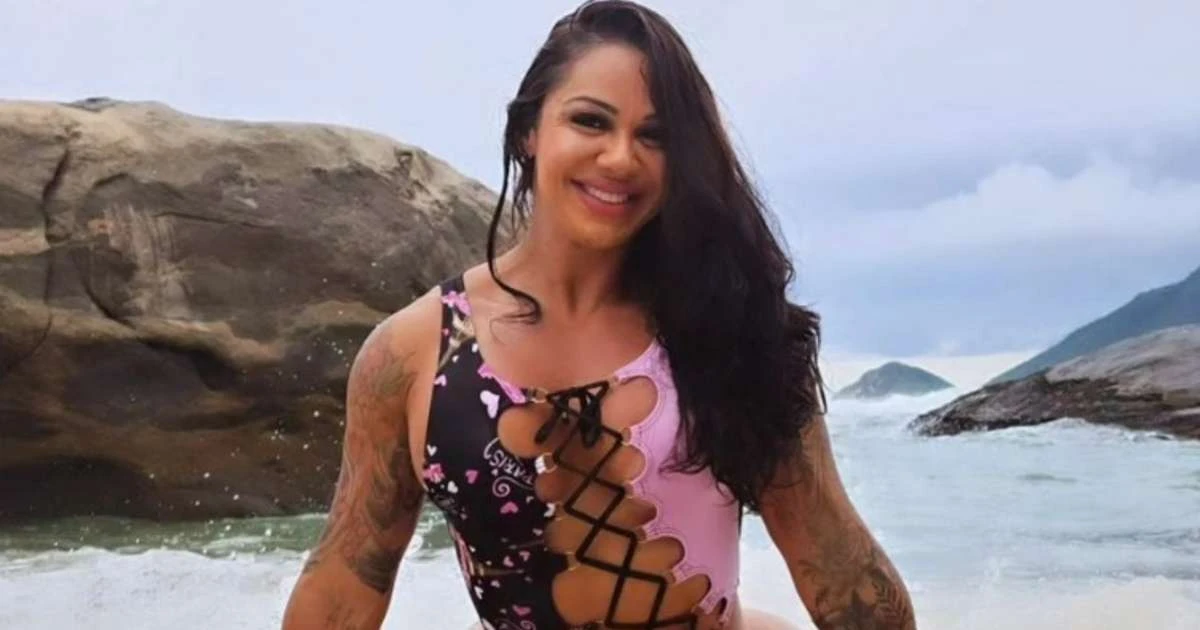 Maior bumbum do Brasil: Vanessa Ataídes relata constrangimento em voo