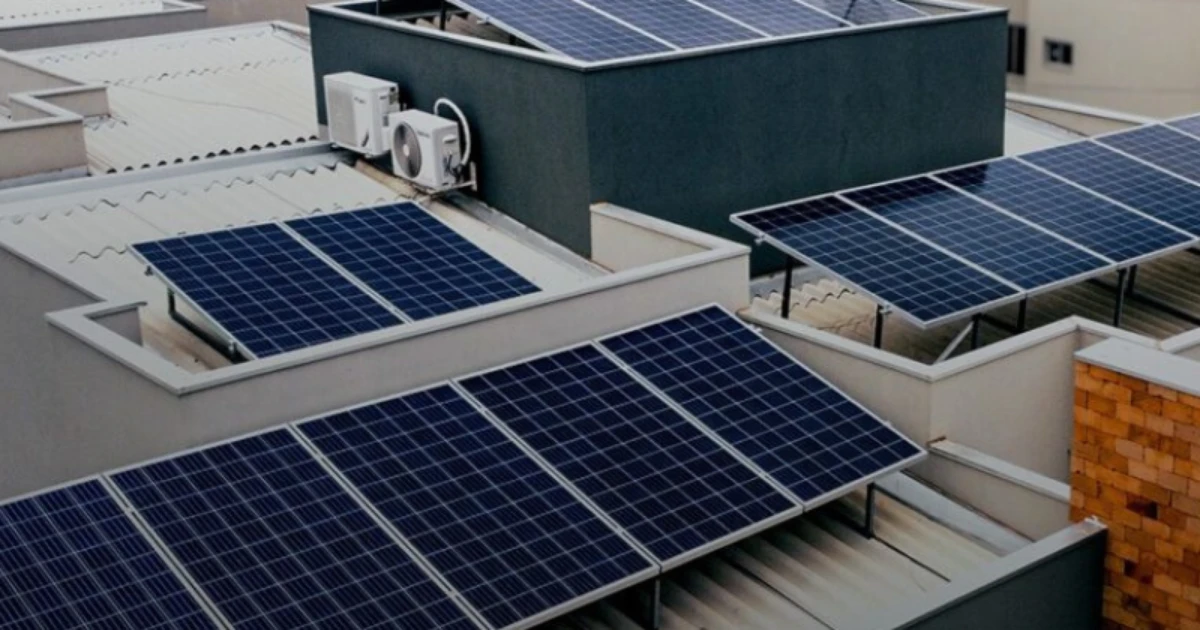 Energia solar reduz custos e atrai famílias