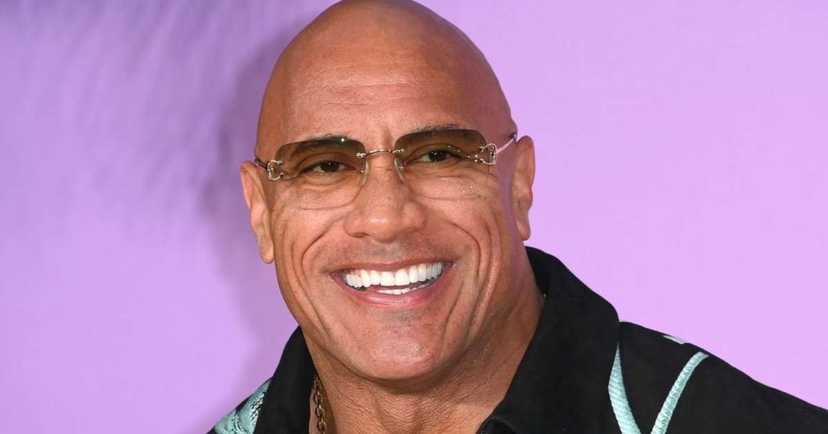 'Minha vida foi incrivelmente complicada': Dwayne Johnson, o 'The Rock' e estrela de 'Adão Negro', já foi preso 8 vezes e viveu como sem teto