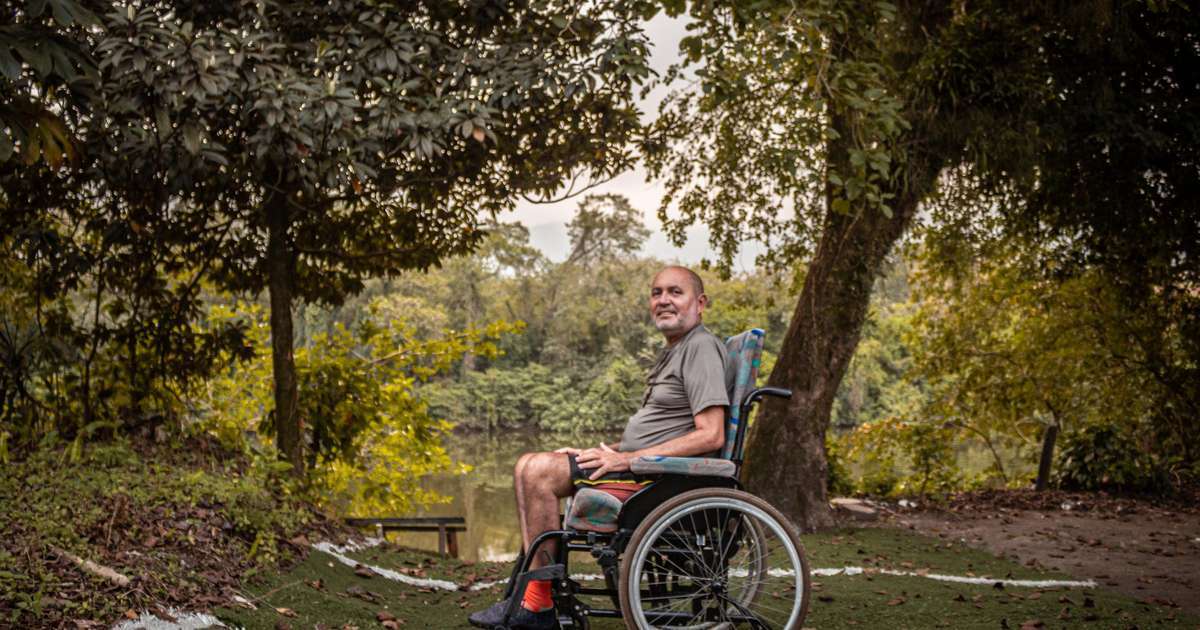 Brasileiro tem doença degenerativa rara, e família faz vaquinha para adaptar casa: 'Vontade de viver'