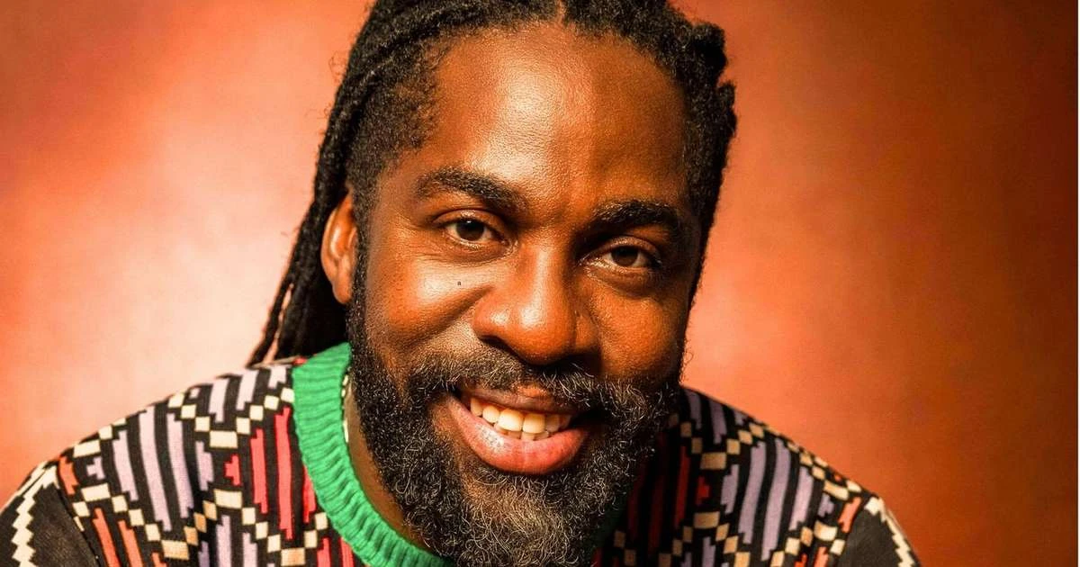 'Não tem como voltar atrás': aos 47 anos e mais de três décadas de carreira, Lázaro Ramos desabafa sobre representatividade e destaca amigo como o 1º autor negro de novelas
