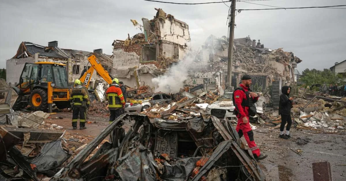 Rússia lança centenas drones e mísseis contra Ucrânia, mas diz ter visado alvos militares