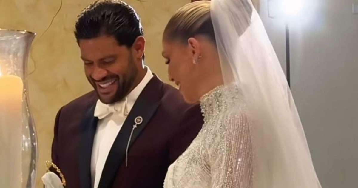 'Só Deus sabe o que a gente enfrentou...': votos de Hulk e Camila em novo casamento viram alvo de duras críticas na web