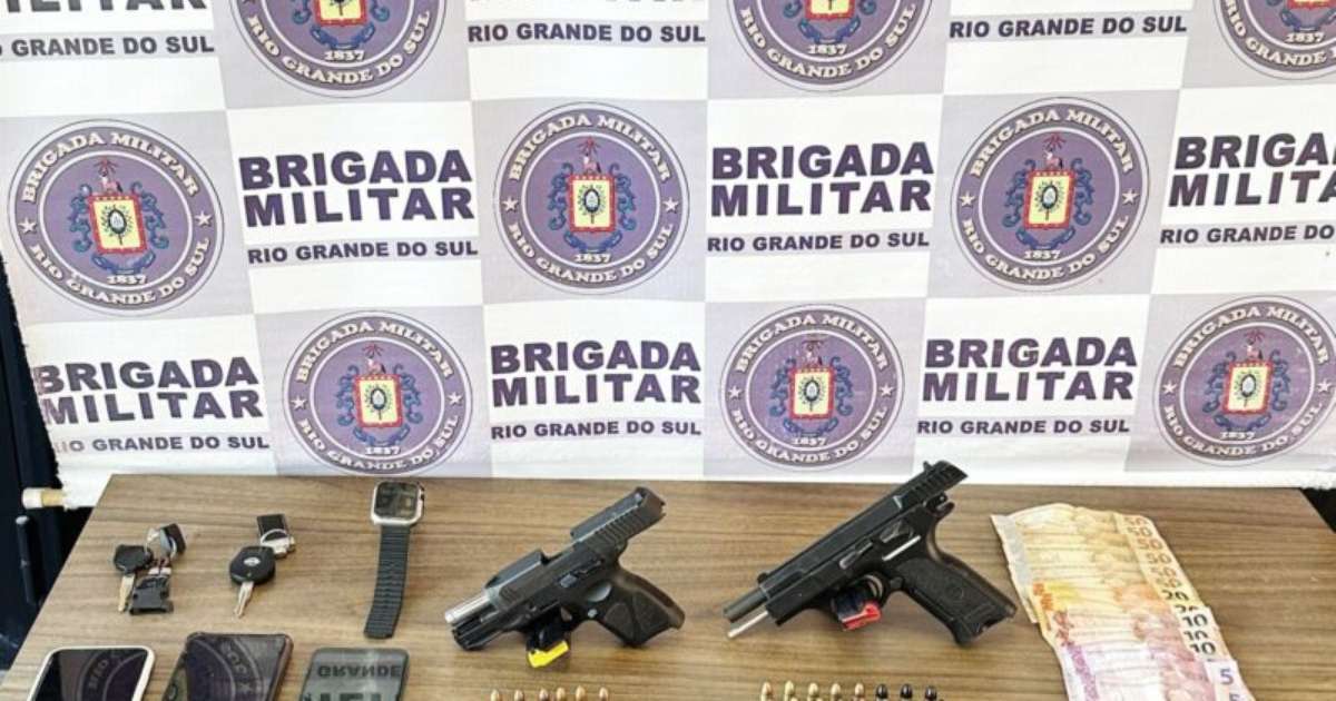 Brigada Militar realiza prisões e apreende menores com armas e veículo com placa clonada no bairro Santa Tereza