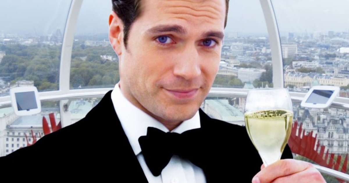 Henry Cavill celebra nascimento do primeiro filho com Natalie Viscuso