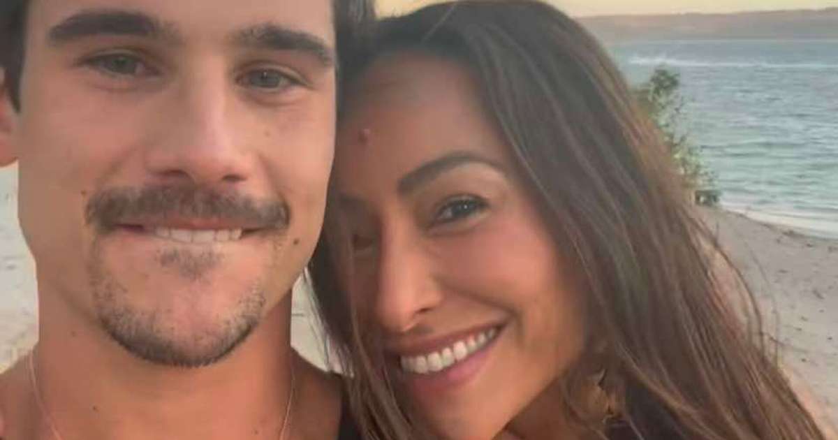 O que rolou? Sabrina Sato revela motivo de ausência de Nicolas Prattes em ensaio de Carnaval