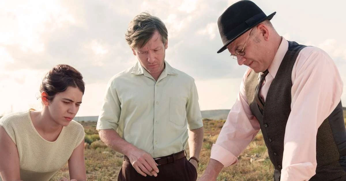 É a número 1 em 37 países: a cativante minissérie da Netflix baseada em fatos reais que fala sobre amor, memória e sobrevivência