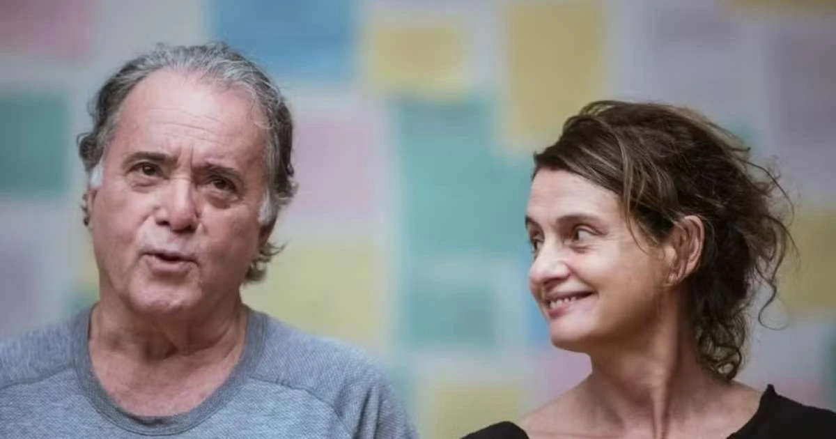 Vida real! Tony Ramos e Denise Fraga divertem e emocionam com peça em SP
