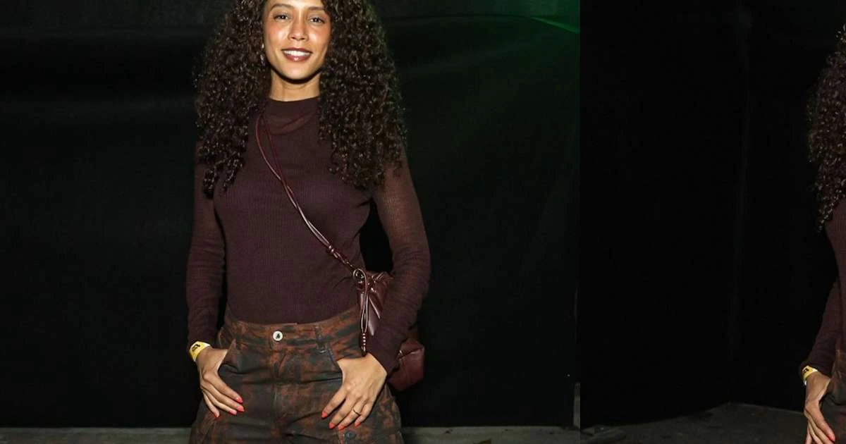 Look para copiar no inverno! Taís Araújo, a Raquel de 'Vale Tudo', usa calça oversized 'diferentona' em show de Thiaguinho; veja fotos