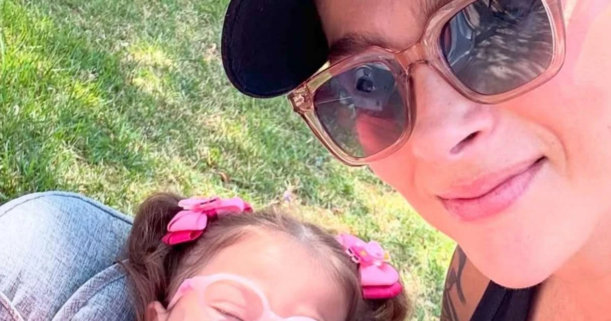 'Quase morreu nos meus braços': mãe de seis, esposa de Juliano Cazarré revela burnout por diagnóstico pesado da filha Maria Guilhermina