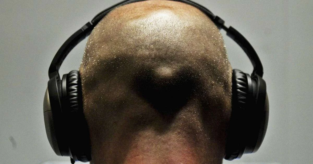 Por que não se deve ouvir metal pelo celular, segundo líder do Sodom