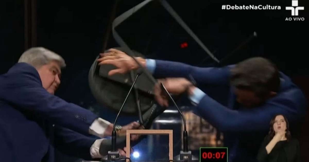 A atitude da RedeTV! para evitar nova cadeirada durante debate ao vivo; veja!