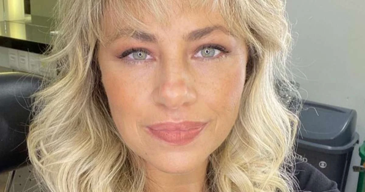 Apresentador do 'Mais Você' flerta ao vivo com atriz de 'Vale Tudo'