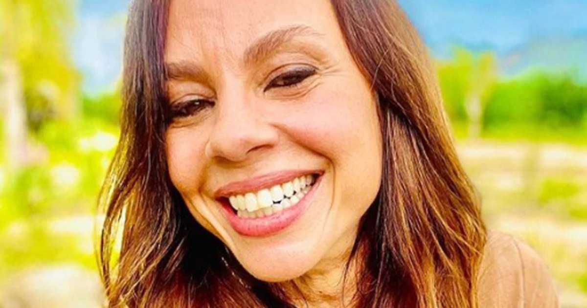 Aos 56 anos, Carla Marins conta como mantém o corpo em forma
