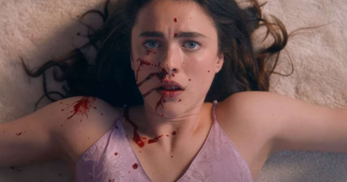 A Substância: Margaret Qualley revela que próteses danificaram rosto dela por um ano