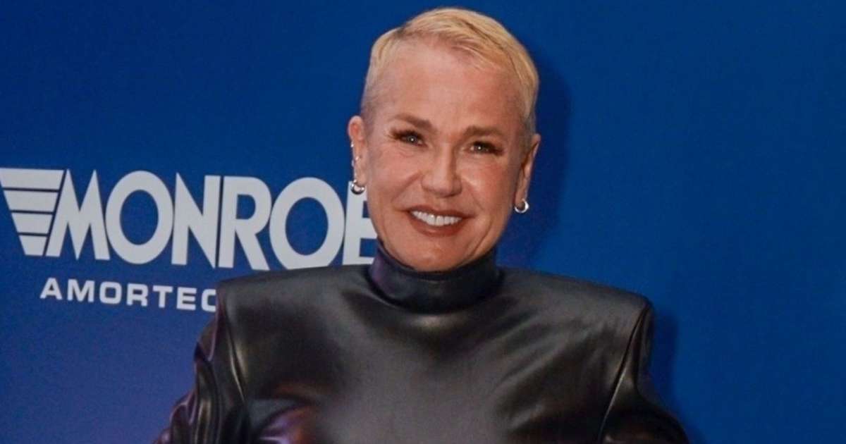 Aos 61 anos, Xuxa mantém o corpo com 'dieta líquida' e tem técnica inusitada com mamão e limão na pele: 'Tomar apenas depois...'