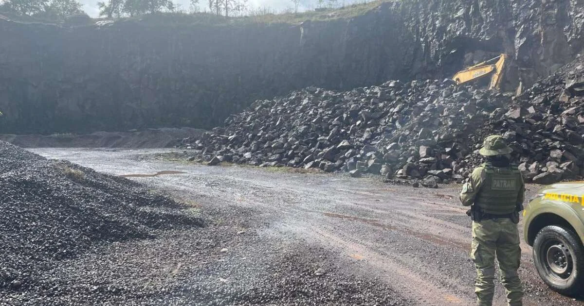 Fiscalização ambiental descobre mineração clandestina em Rodeio Bonito