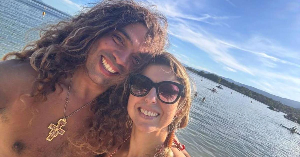 Mulher de Chico Santo levará cinzas do jornalista para cerimônia no Brasil