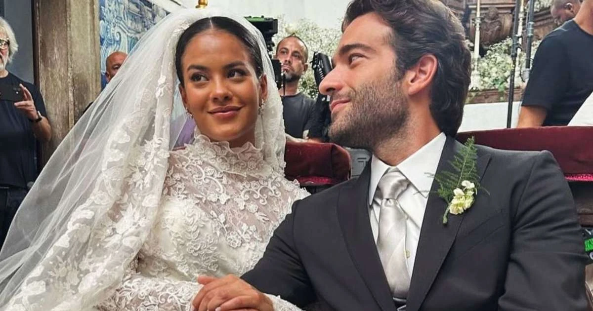 Nada exclusivo! O vestido de noiva de Maria de Fátima é de segunda mão: peça já foi usada na vida real e demorou 8 meses para ser feita