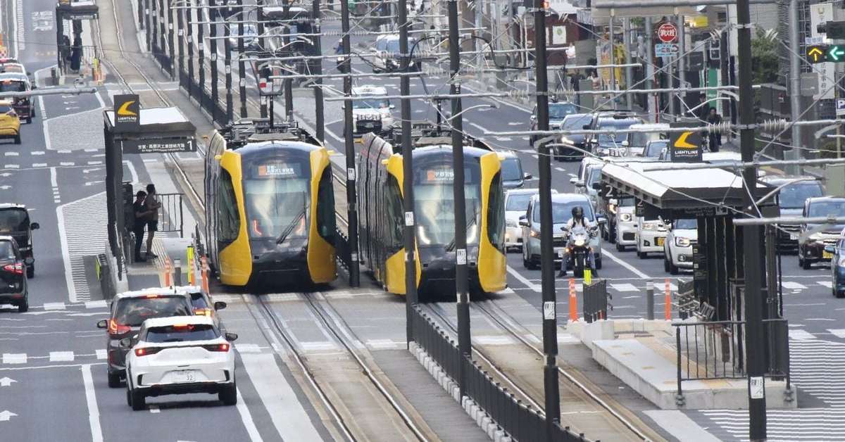 「宇都宮LRT」開業1年　乗客は累計400万人超、マンションが相次ぎ人口が増加