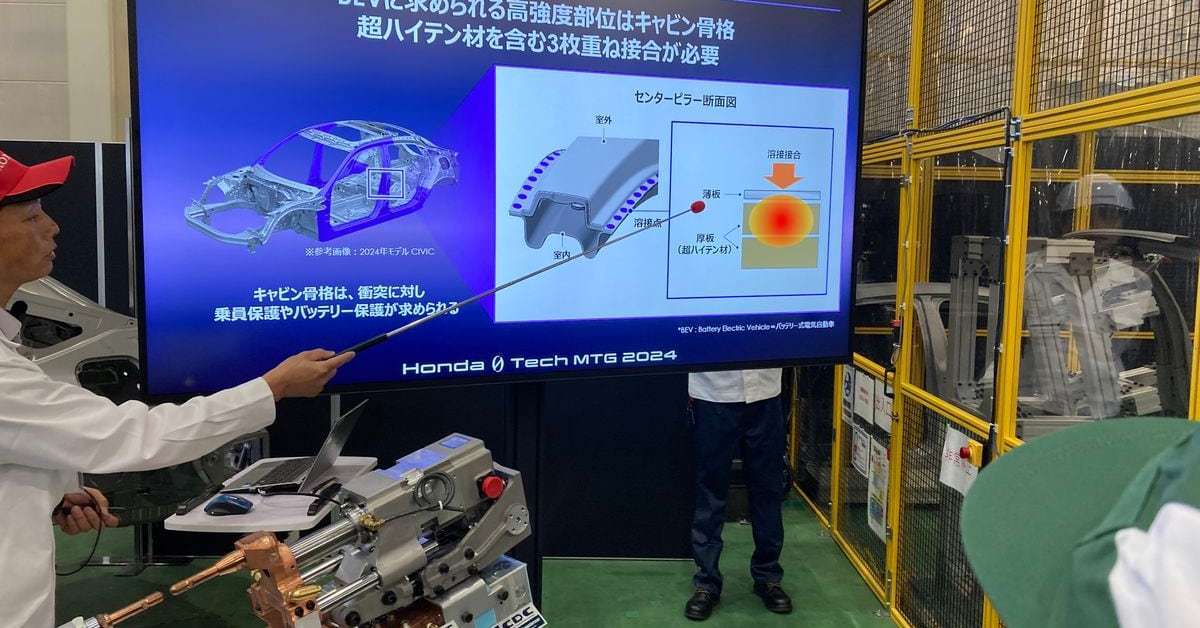 ホンダ、100キロ軽い次世代EVの生産技術を初公開　テスラに対抗