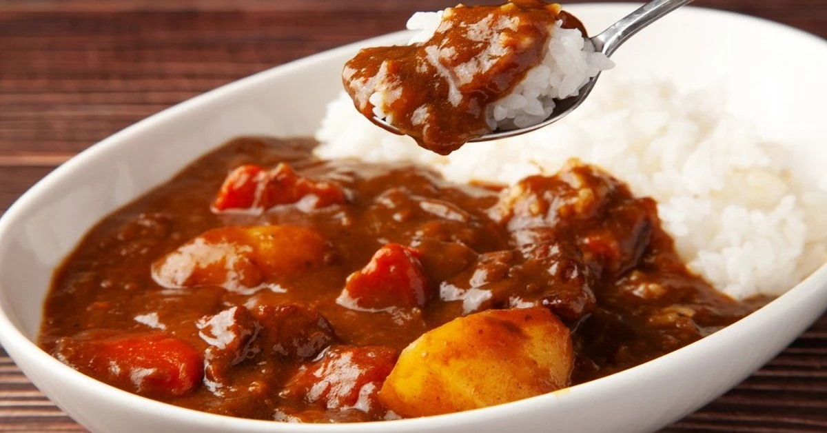 なぜ「カレー店」の倒産が続くのか　個人店を追い詰めるチェーンの戦略
