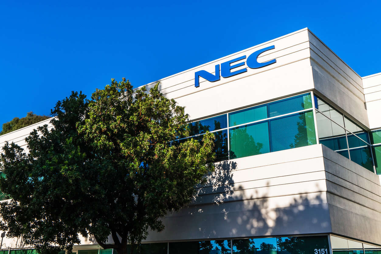 NEC、社員逮捕を受けて「採用活動指針」見直し　具体策は？