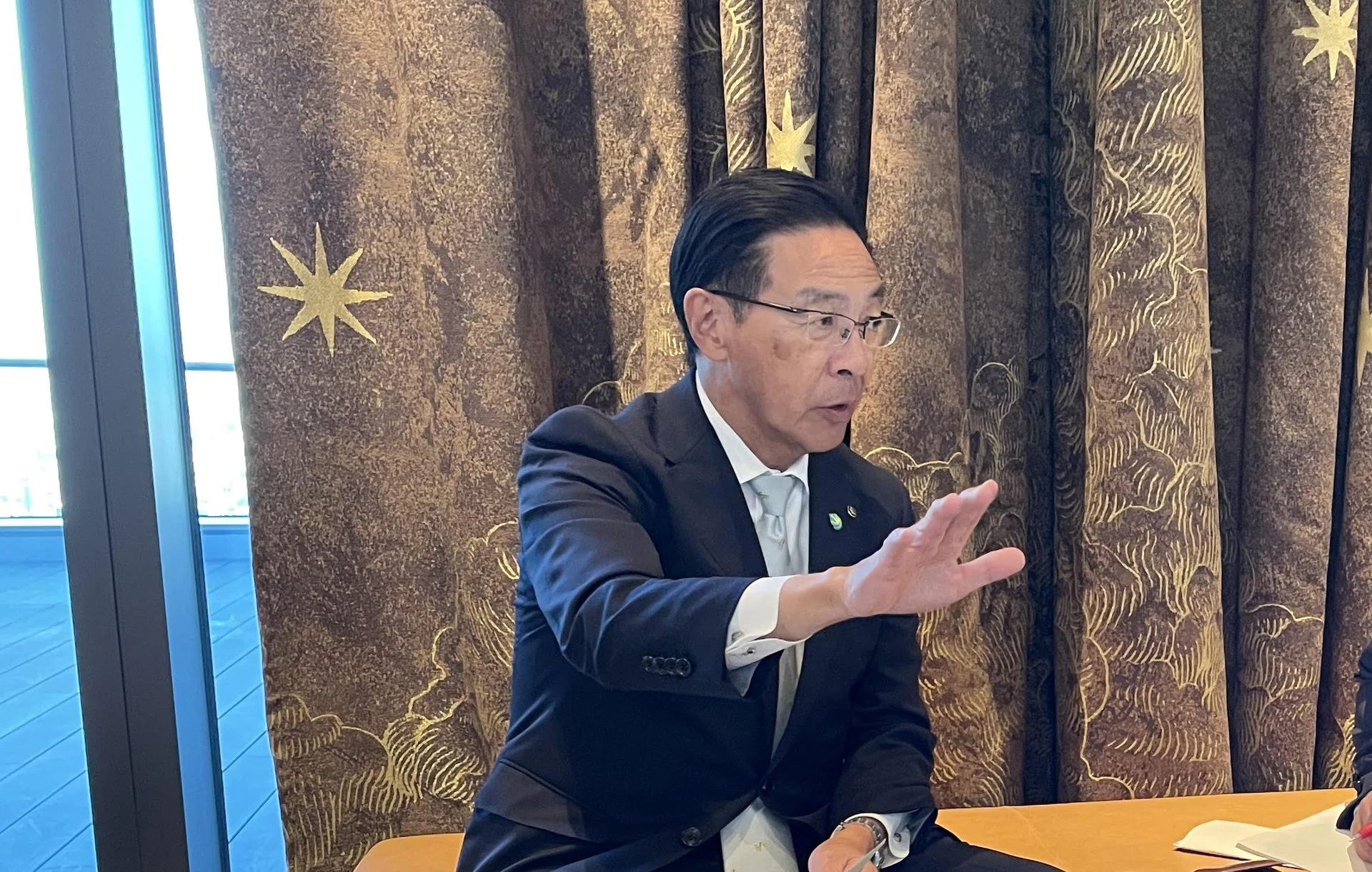 京都府知事に聞く「海の京都」打ち出す理由　ロックフェラー家当主の環境団体とタッグ