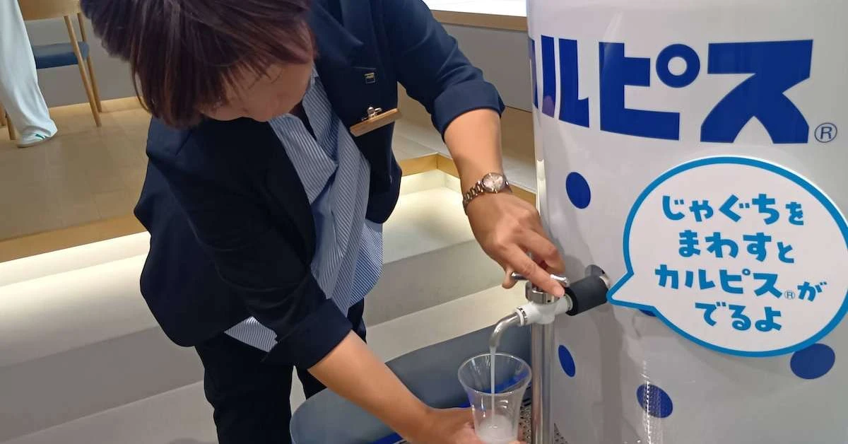 蛇口をひ蛇口をひねると「カルピス」が出てくる　アサヒ飲料が実証実験、全国1000台へ