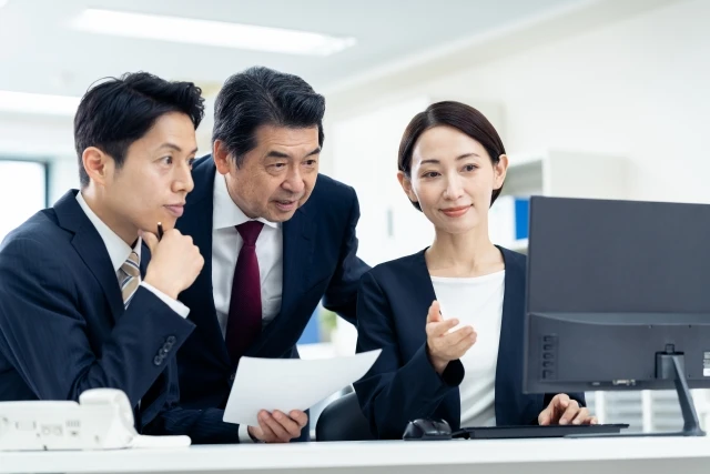 自社のビジョンは明確ですか？　4割が「そう思わない」　ミドル世代ほど傾向強く