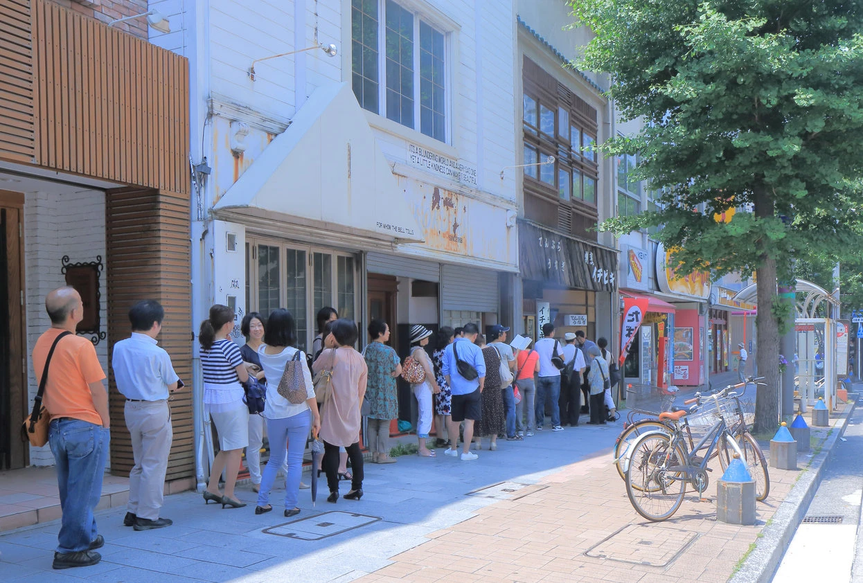 “ディズニー発”のファストパス、飲食店にも続々浸透中　「値上げ」が難しい中、救世主となるか