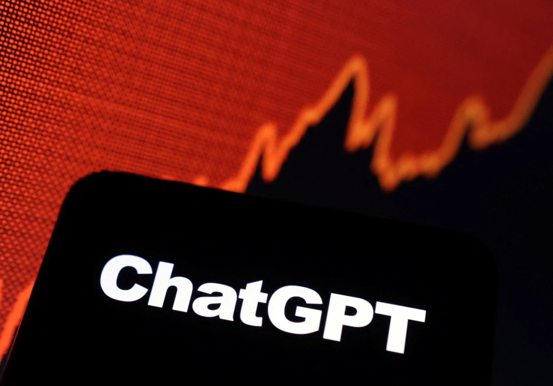 ChatGPTが選ぶ銘柄はプロ超え？　拡大する「ロボアド市場」の光と影
